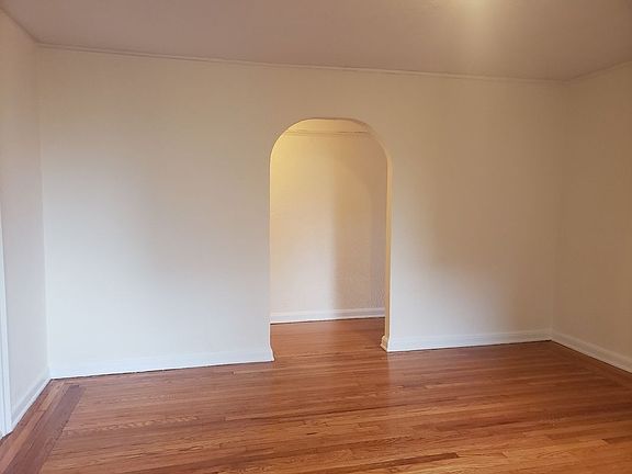 3rd image of 2601 Henry Hudson Pkwy W #A31