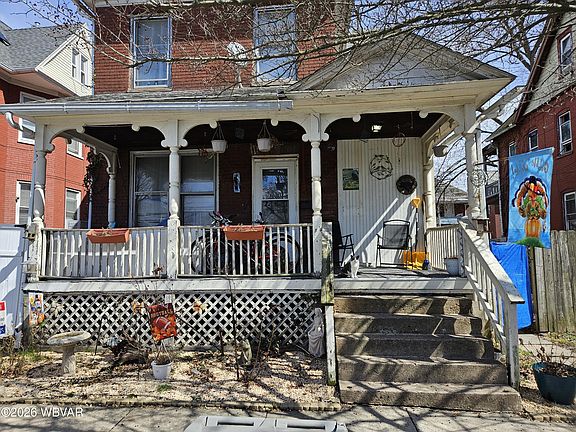 3rd image of 646 Cherry St