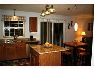 5007 Spruce Dr, Coraopolis, PA