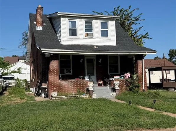 3637 Pine Grove Ave, Saint Louis, MO 63121