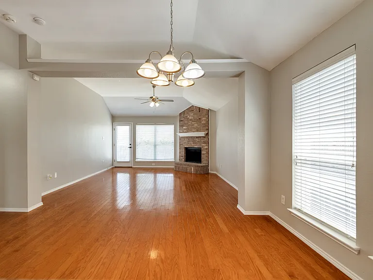 7229 Specklebelly Ln — Photo 11