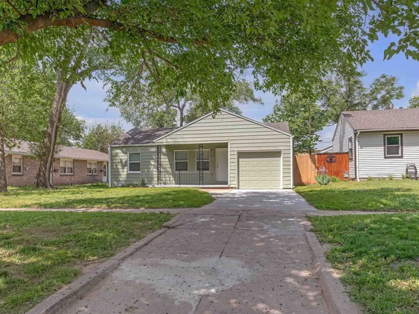 2315 S Mosley Ave, Wichita, KS 67211