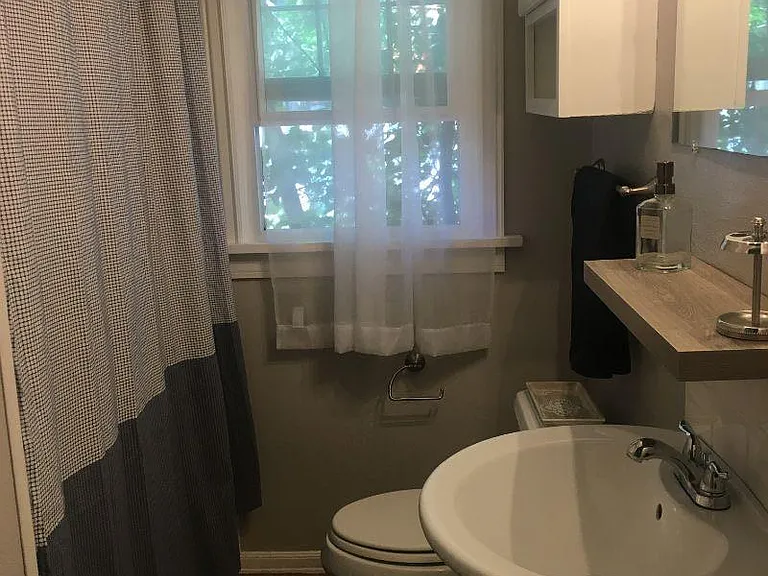 620 Harrison Ave #A — Photo 6