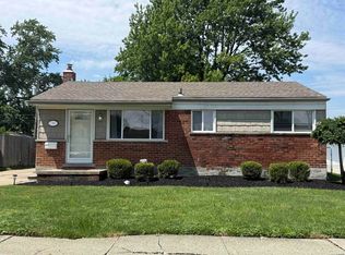 17851 Rainbow, Fraser, MI 48026