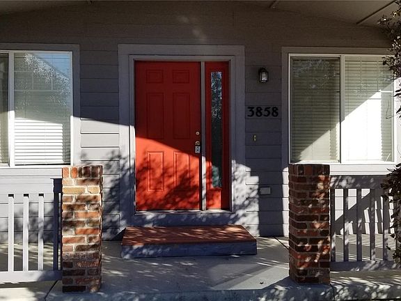 Great covered front porch