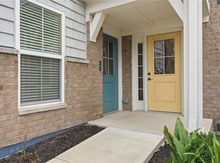141 Old Pond Rd, Springboro, OH 45066