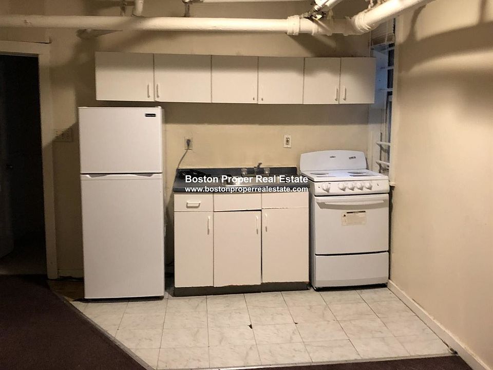 11 Peterborough St. #B Boston - Fenway Unit Photo 6