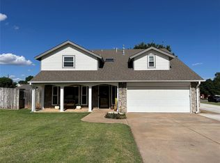 908 Sherwood St, Weatherford, OK 73096