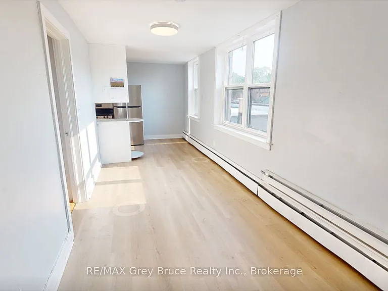 844 2nd Ave E #4 — Photo 7