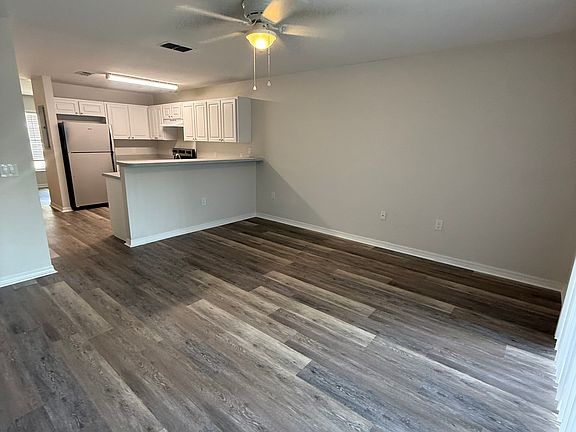 5th image of 210 S Orange Ave #240