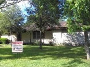 981 Ash Ln, Raymondville, TX 78580
