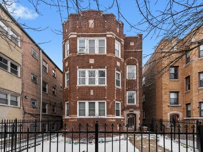 (Undisclosed Address), Chicago, IL, 60649