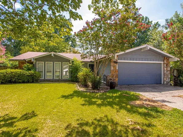 2102 West St, Conway, AR 72032