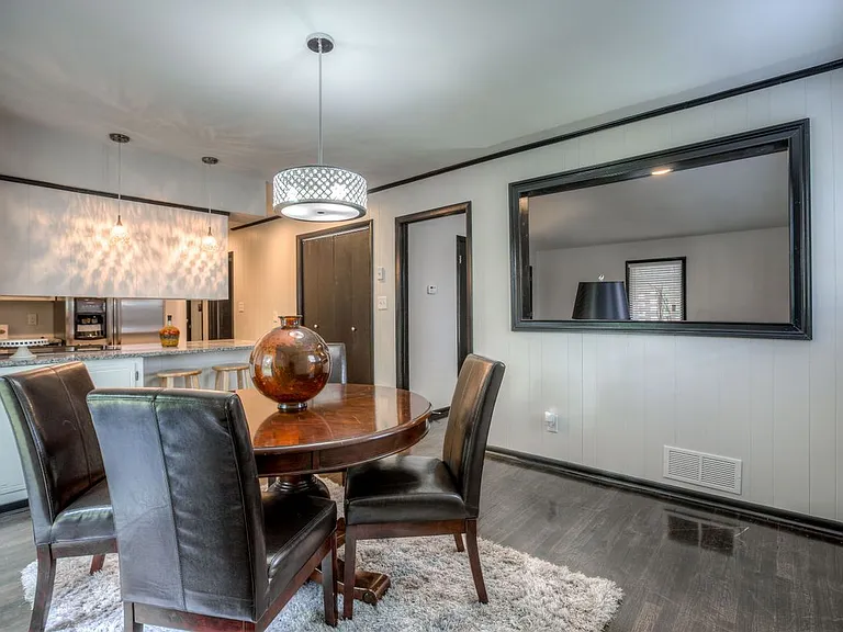 1194 Weston Dr — Photo 5