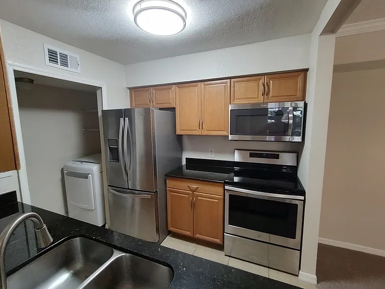 3266 Haviland Ct #101 — Photo 4