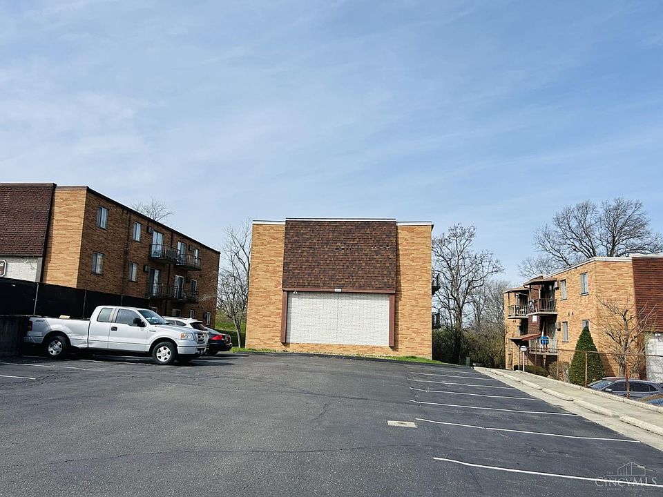 1st image of 5617 Cheviot Rd
