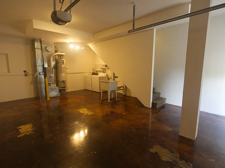 3 Erasmus St #3 — Photo 8