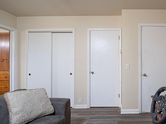 4th image of 120/122 Arlington Ave