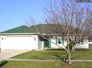 246 Finch Dr, Elyria, OH 44035