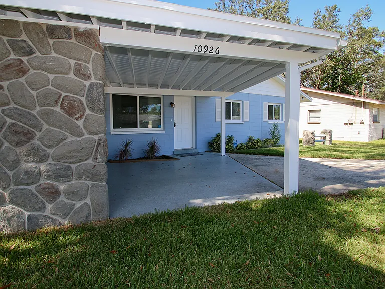 10926 N 29th Streethillsborough Country — Photo 9
