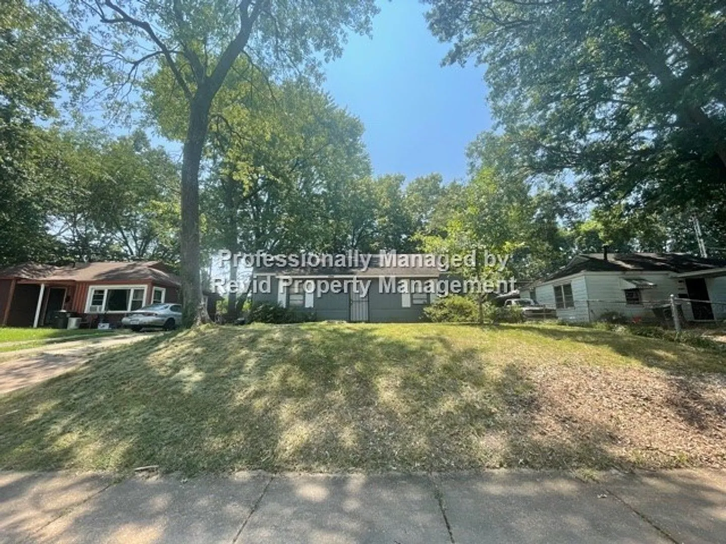 2 Bedroom Home! — Photo 1