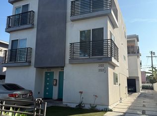 2122 Carmona Ave #1/2, Los Angeles, CA 90016