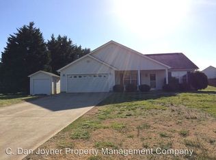 3702 Ballenger Rd, Greer, SC 29651
