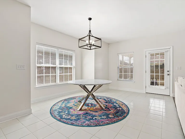 7899 Park Place Dr N — Photo 11
