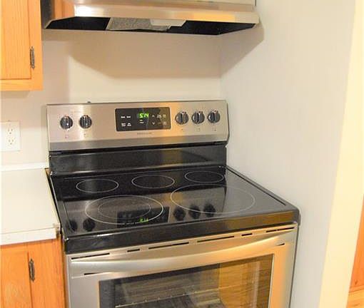 2nd image of 11205 Lincoln Ave