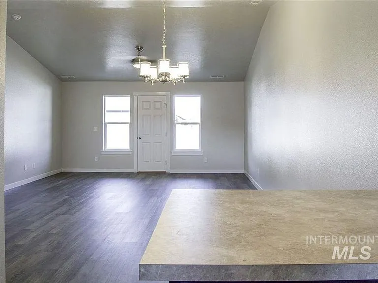 3093 NW 11th Ave — Photo 4