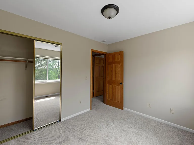 304 Pondridge Cir — Photo 24