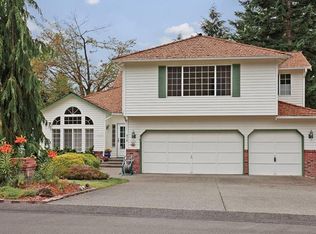 910 199th Ave E, Lake Tapps, WA 98391