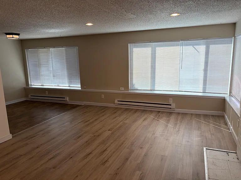 5017 Sand Point Pl NE — Photo 9