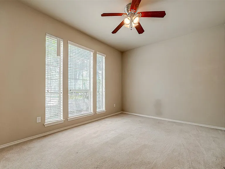 16010 Juniper Shores Dr — Photo 5