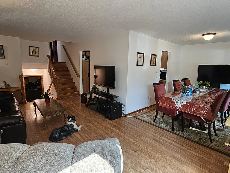 5140 Cottonwood Ln N — Photo 11