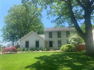 8350 Hilltop Dr, Poland, OH
