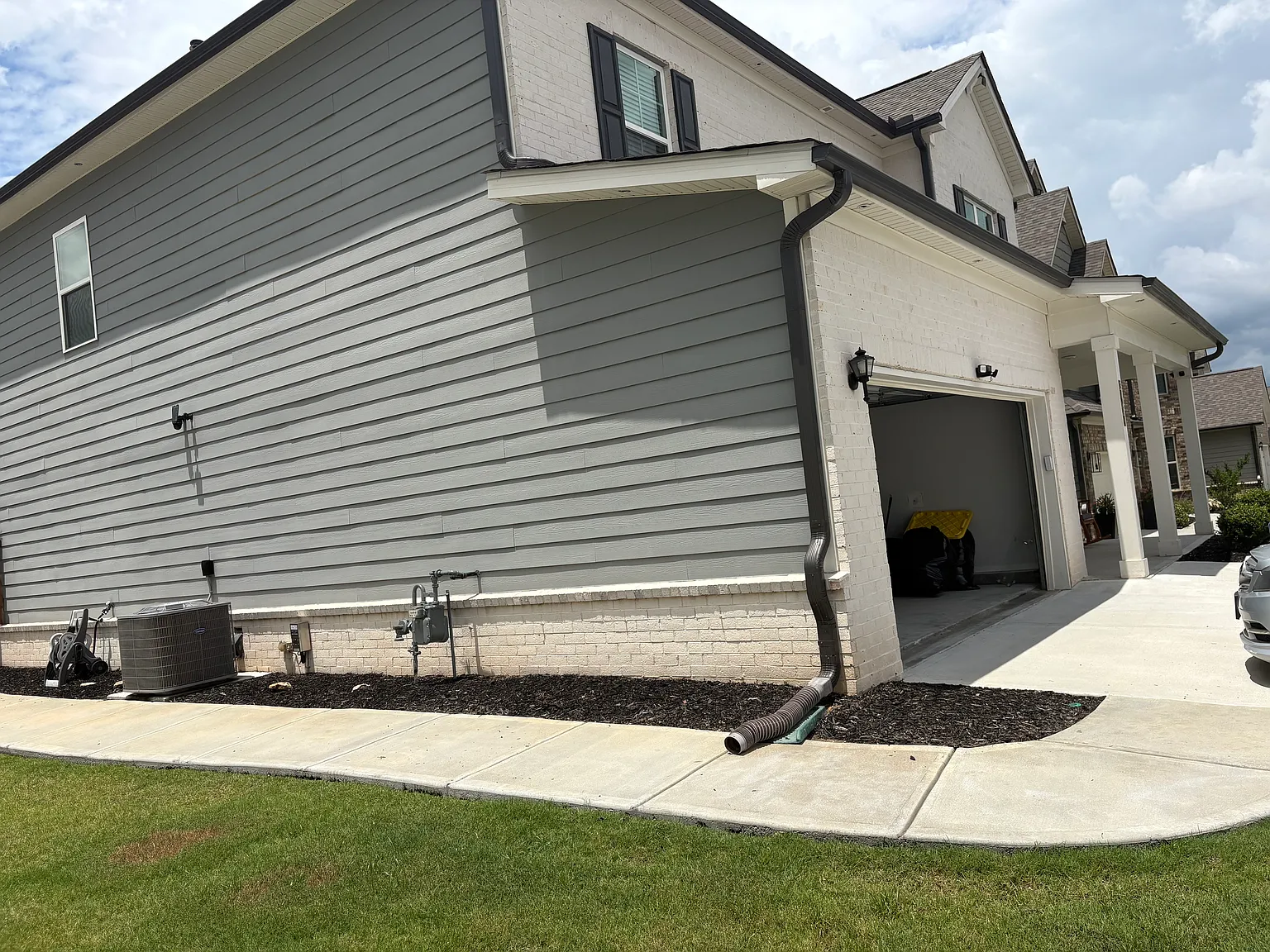 Spruce Way — Photo 3