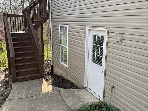 4th image of 1104 Boars Head Ct