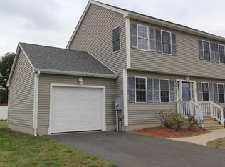 324 Naismith St, Springfield, MA 01104