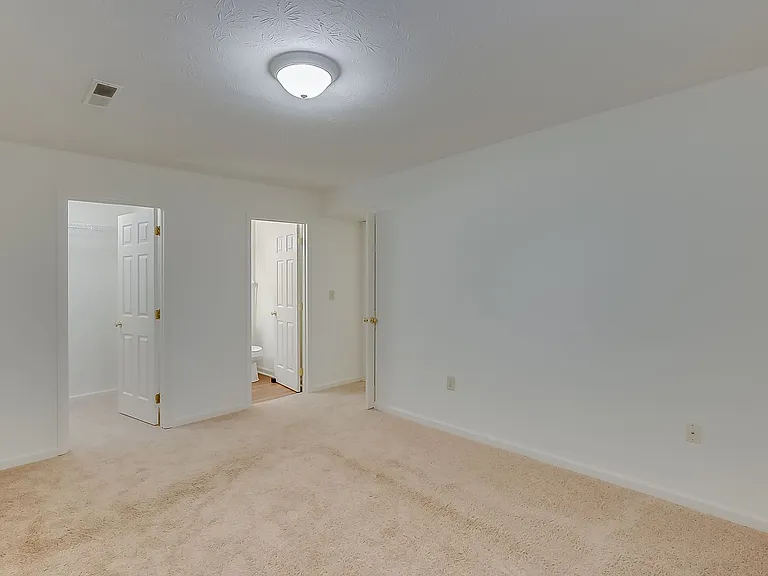 Allison Heights — Photo 9