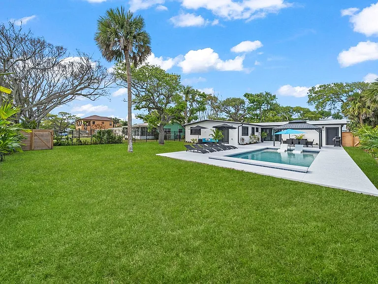 115 Esther Dr #ID1512886P — Photo 45