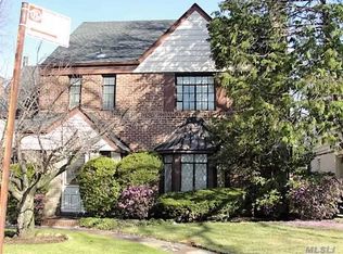 10817 66th Rd, Forest Hills, NY 11375