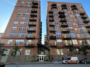 500 S Clinton St APT 811, Chicago, IL 60607