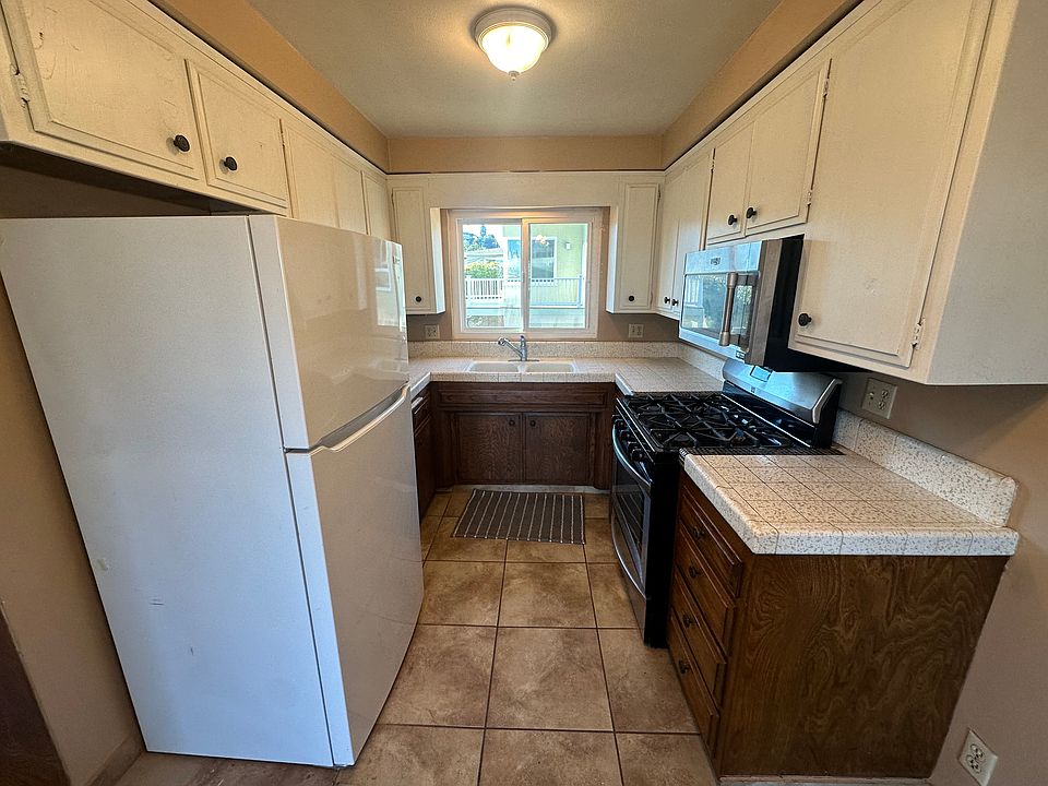 1st image of 1036 Del Mar Ave APT E