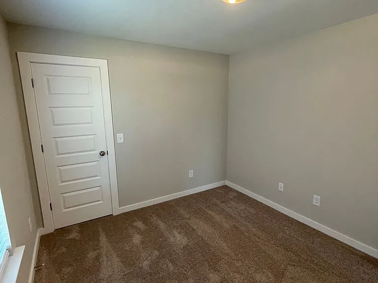 294 Shiloh Creek Dr — Photo 32