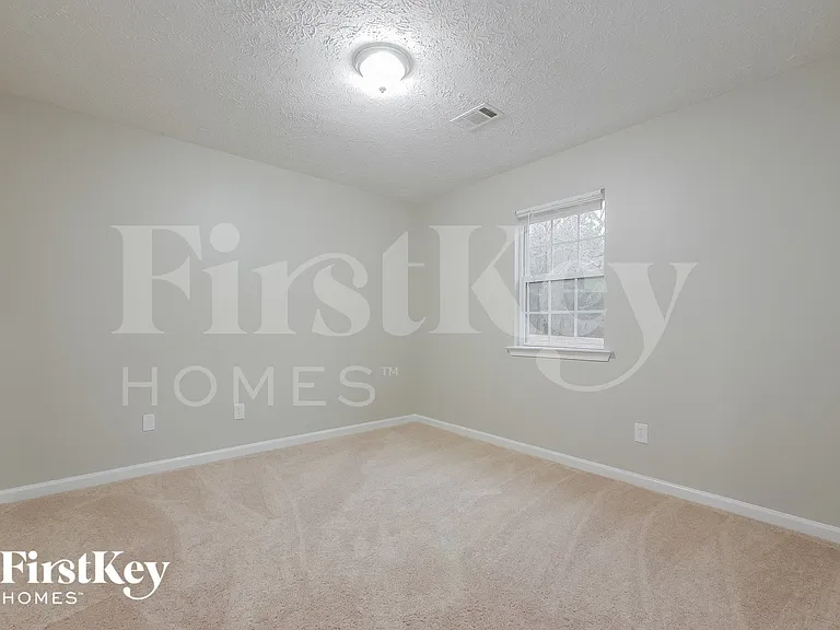400 Lone Oak Dr — Photo 12