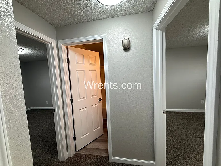 1428 S Lundstrom St — Photo 10