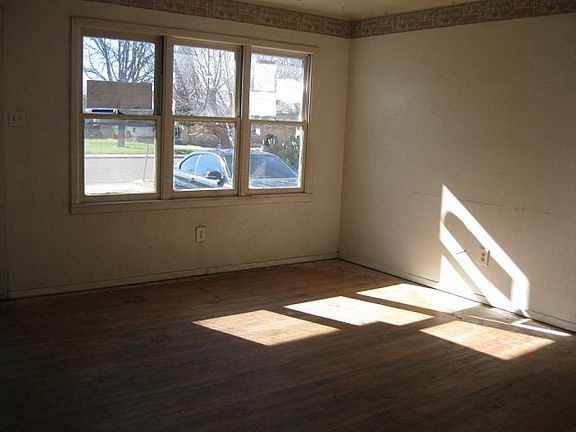 5th image of 2410 W 14th St
