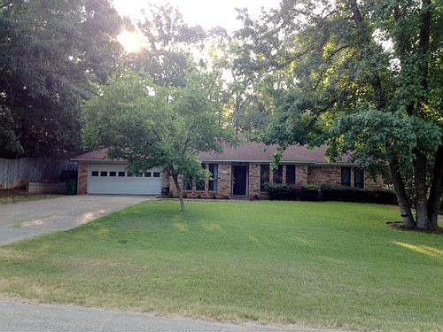 1st image of 1007 Hillcrest Dr