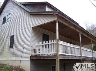 1217 Clampit Hollow Rd, Lafayette, TN 37083